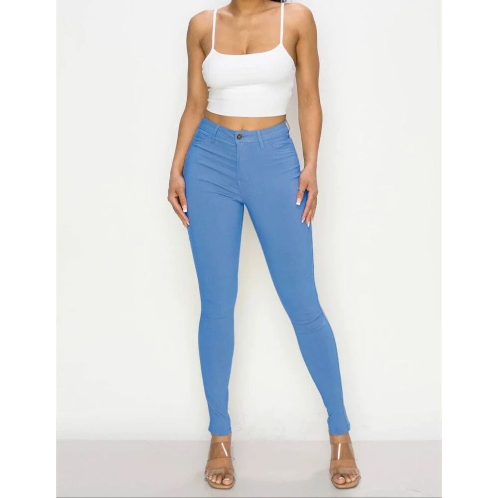 Women's Fitted High-Waisted Light Blue Denim Jeggings sz XL....Jeans)